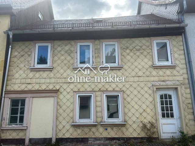 Reihenhaus in Luisenthal im Thüringer Wald, nahe Rennsteig