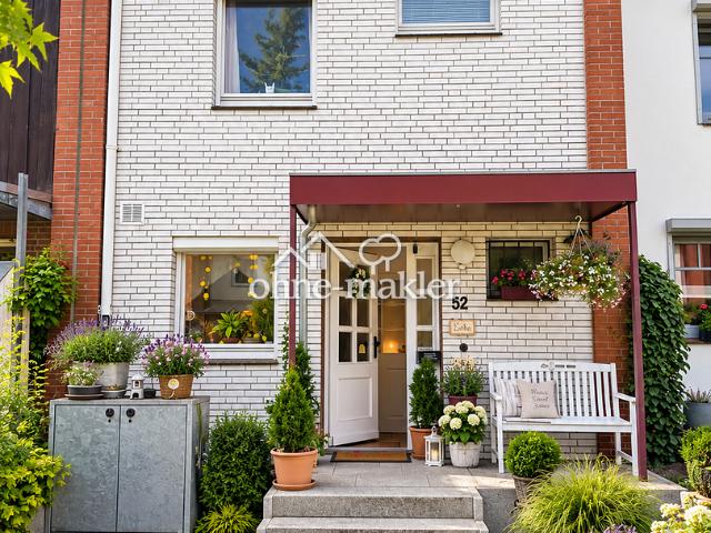 Reihenhaus in Reinbek mit Garten, Garage & Fernwärme – 4 Zimmer + ausgeb. Dachgeschoss