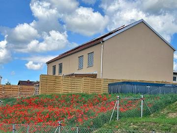 Haus zur Miete in 3743