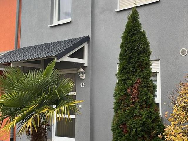 Reihenhaus in Top Lage zu verkaufen!