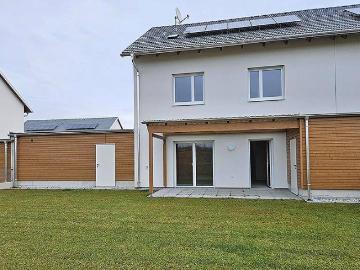Haus zur Miete in 3970 - Garten, Parkplatz