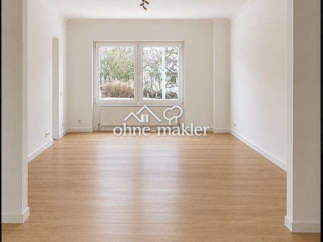 Reihenhaus in zentraler Lage komplett renoviert steht für Ihren Einzug bereit! Provisionsfrei