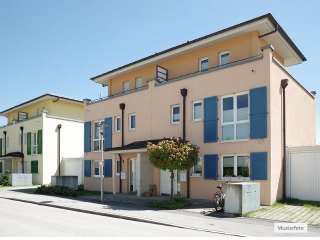 Reihenhaus in 39218 Schönebeck, Dr. Wilhelm Külz Str