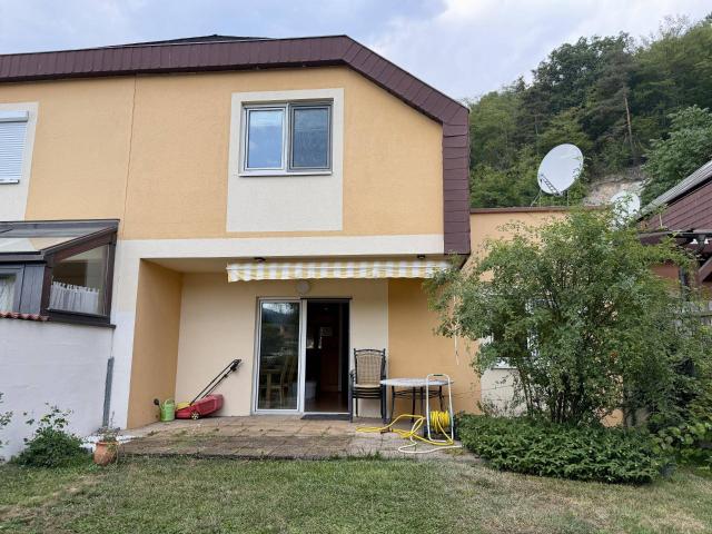 Reihenhaus inkl. Garage, Keller und Garten sofort verfügbar!