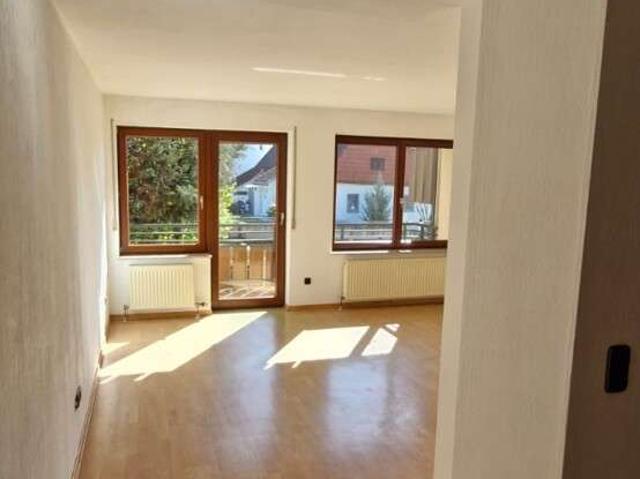 Reihenmittelhaus mit 4 Ebenen Viel Platz für die ganze Familie – Garage und Stellplatz