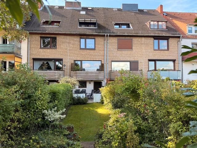 Reihenmittelhaus mit 628 m² Grundstück & Vollkeller