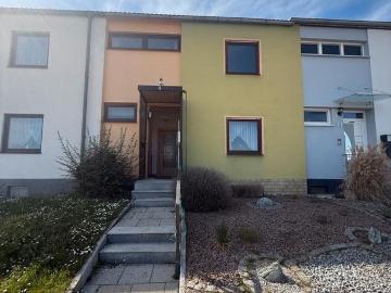 Reihenmittelhaus mit Terrasse und Garage Geldersheim