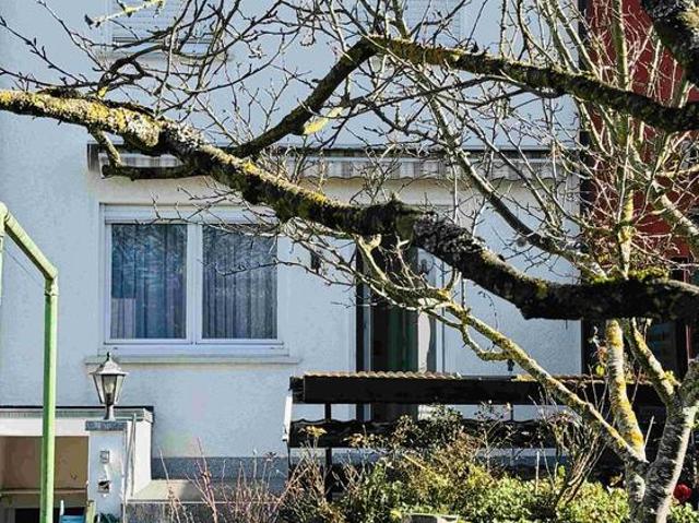 Reihenmittelhaus mit viel Potential Renovationsbedürftig