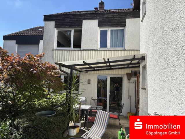 Reihenmittelhaus mit Einzelgarage in ruhiger Lage!