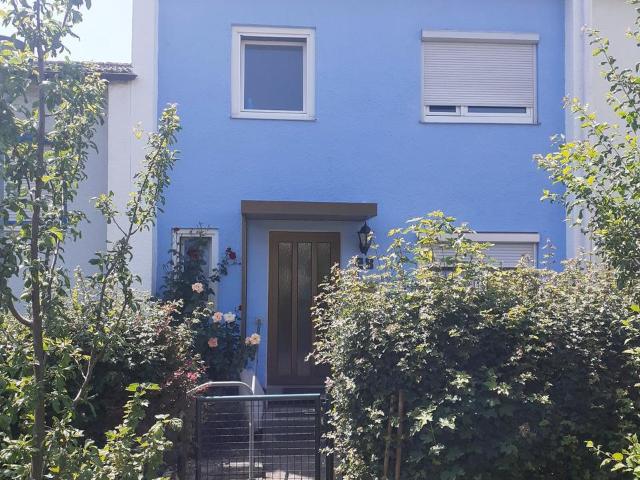 Reihenmittelhaus mit Garage
