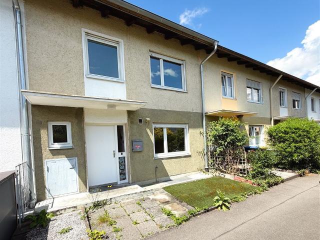 Reihenmittelhaus mit Garage – Modernisierungsbedarf in ruhiger Lage von Kaufering