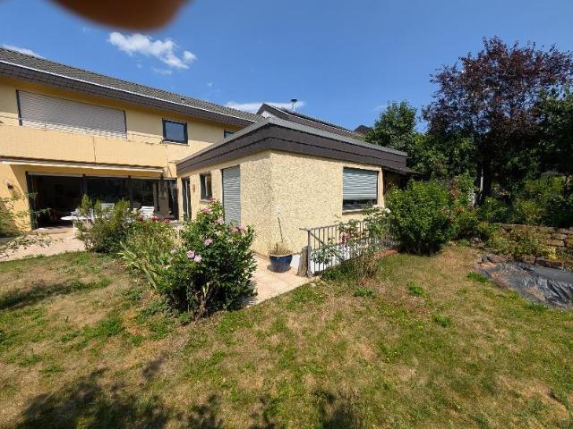 REIHENMITTELHAUS MIT SCHÖNEM GARTEN IN RUHIGER LAGE VON ROHRBACH