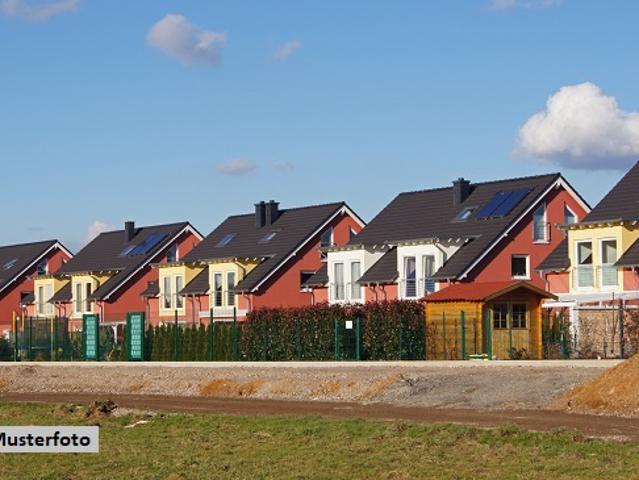 Reihenmittelhaus nebst Terrasse und Garten