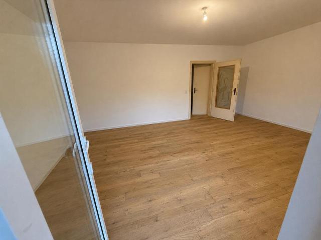 Reihenmittelhaus auf Erbpachtgrundstück zu verkaufen