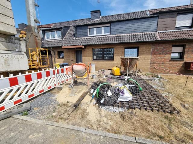 Reihenmittelhaus als Rohbau