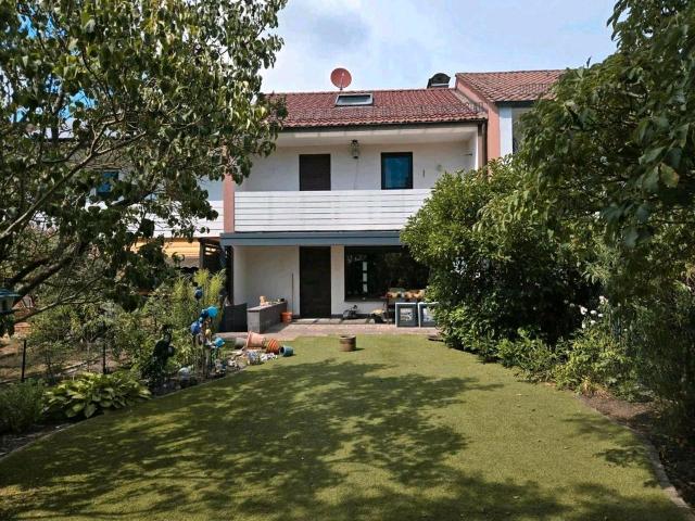 Reihenmittelhaus ideal für ein Paar od. einen 2 Personen Haushalt