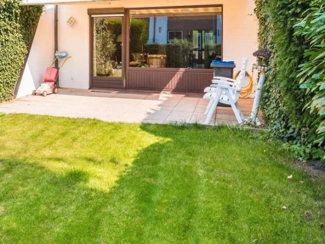 Reihenmittelhaus in Böfingen zu Verkaufen