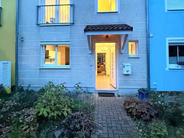 Reihenmittelhaus in Kirchhuchting mit 4 Zimmern