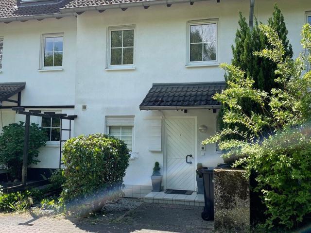 Reihenmittelhaus in ruhiger und beliebter Wohnlage in Wiesbaden Heidestock