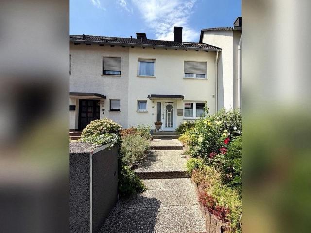 Reihenmittelhaus in 44328 Dortmund Altscharnhorst von Privat! Top