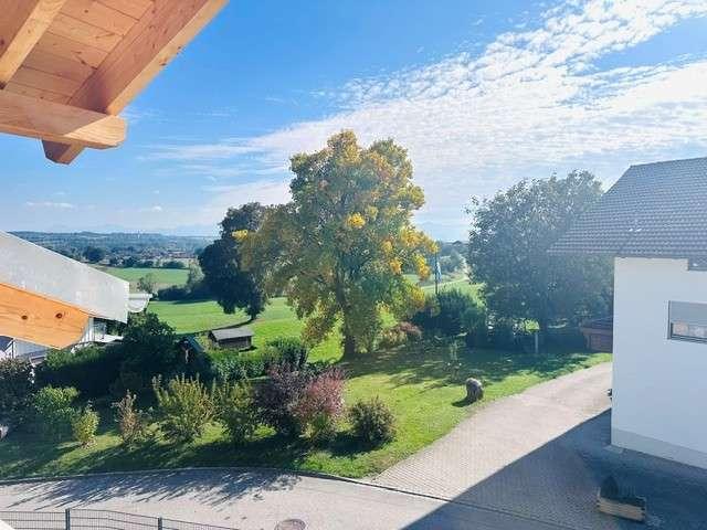Reihenmittelhaus vor den Toren Rosenheims mit Bergblick