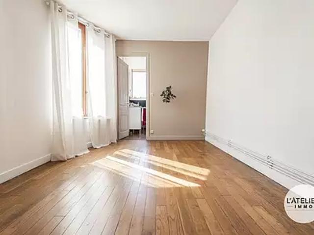 Reims 51100 Achat / Vente appartement 2 pièces t2 au dernier étage