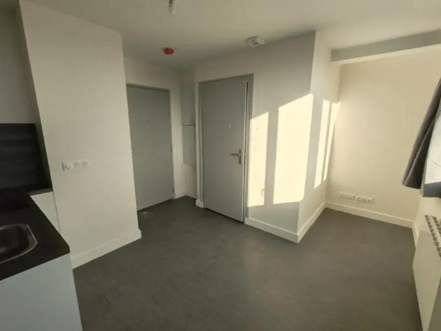 Reims Appartement 1 pièce 14.58 m²