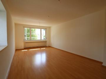 Reinach, Nähe Dorfzentrum moderne 3 Zimmerwohnung an der Alemannenstrasse