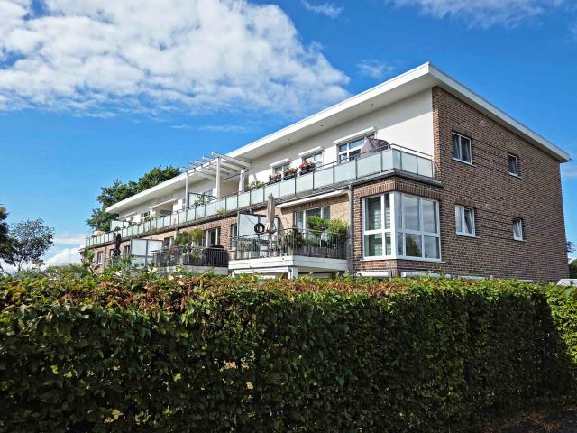 Reinbek: Schicke 3 Zimmer OG Wohnung mit Balkon Hein Immobilien