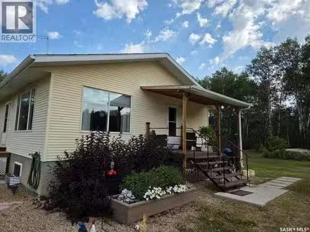 Reine Acreage, Tisdale Rm No. 427, SK, S0E 1T0 house for sal.