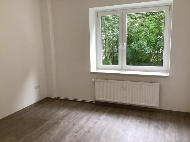 Reinkommen und Wohlfühlen: super 2 Zimmer Erdgeschoss Wohnung, sofort anmietbar!
