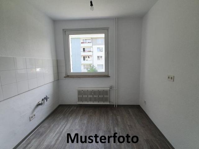 Reinkommen und Wohlfühlen: 3 Zi. Wohnung in zentraler Lage