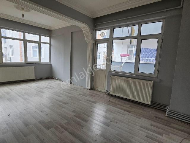 Rekoor Emlaktan Anneler Parkı Yakını 2+1 Kiralık Daire