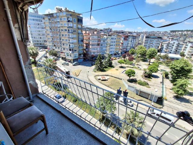 Rekoor Emlaktan Anneler Parkı Yakını 2+1 Satılık Daire