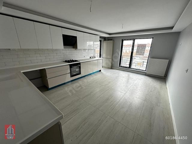 REKOR'DAN KURTULUŞ TAŞKENT SOKAK'TA SIFIR 4+1 DUBLEX OTOPARKLI FULL YAPILI KOMBİLİ
