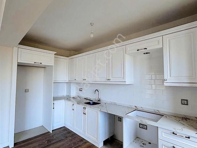 Reksa'dan Ayazlı Mh Site İçinde 3+1 Satılık Daire