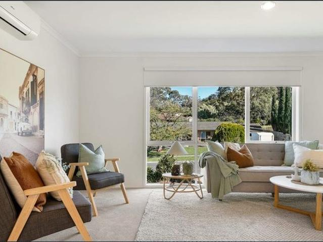 Relax And Entertain With Beautiful Mountain Views