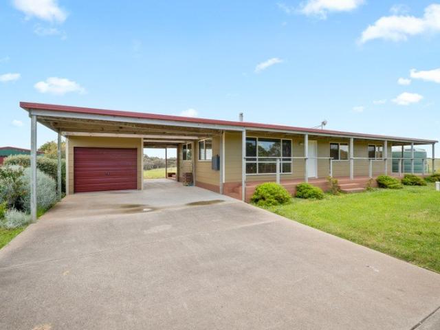 Relax by the Sea Furnished 3 Bedroom Home