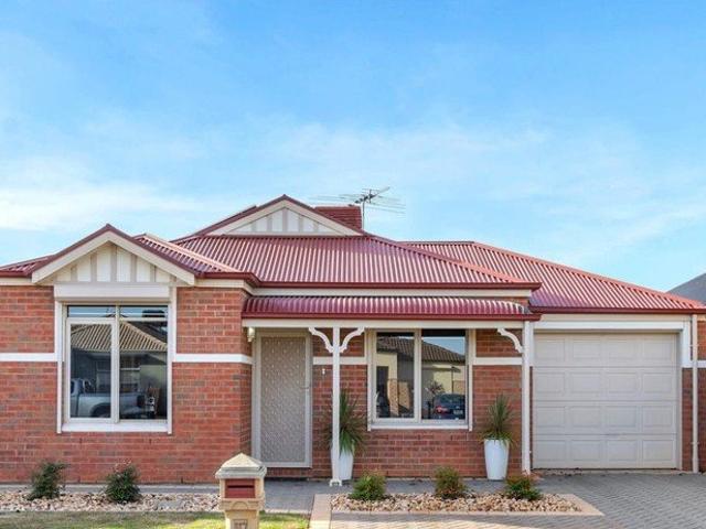 Relax, Entertain & Enjoy Your New Home Awaits! Please apply via Tenantoptions.com.au
