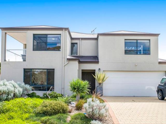 Relax, Invest, Live Prime Coastal Townhouse