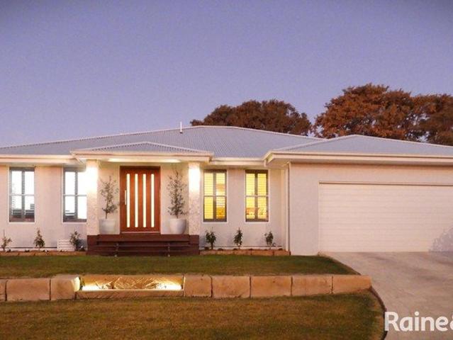 Relax on your own RURAL retreat