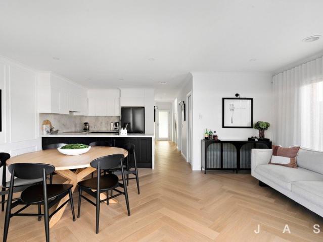 Relaxed Modern Living, Timeless Family Appeal