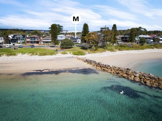 Relaxed Beachside Living with DA Approved Potential