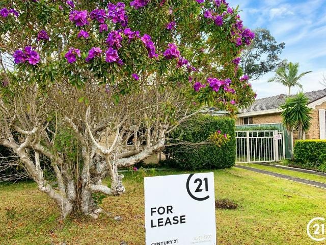 Relaxed Coastal Living – Moments from Shoal Bay Beach