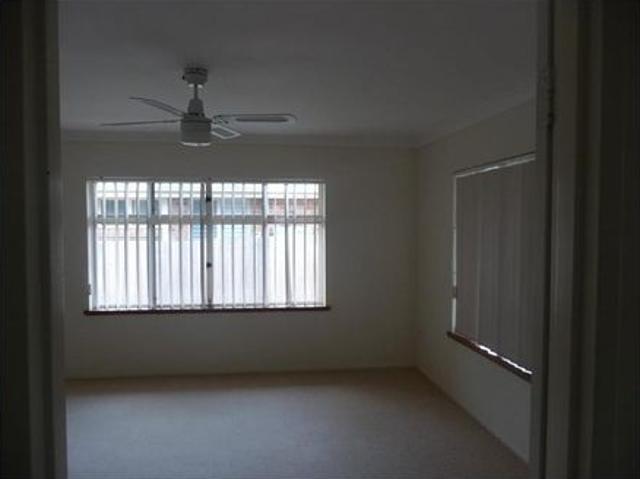 Relaxed Coastal Living at Wallabi Point