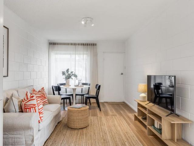 Relaxed Coastal Living Furnished
