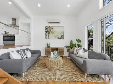 Relaxed Coastal Living for the Whole Family