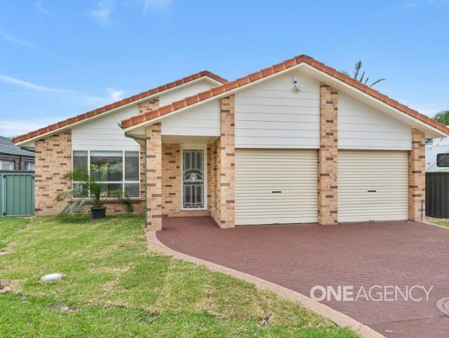 RELAXED COASTAL LIVING IN A SOUGHT AFTER VINCENTIA POCKET