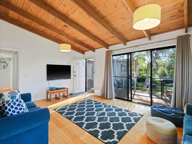 Relaxed Coastal Living in a Private Setting
