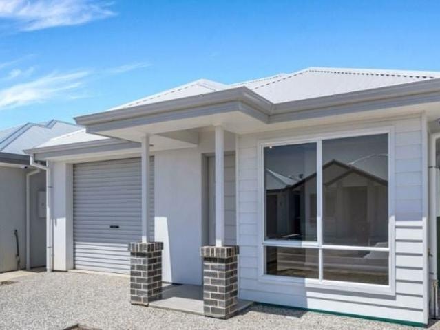 Relaxed Coastal Living in Encounter Bay